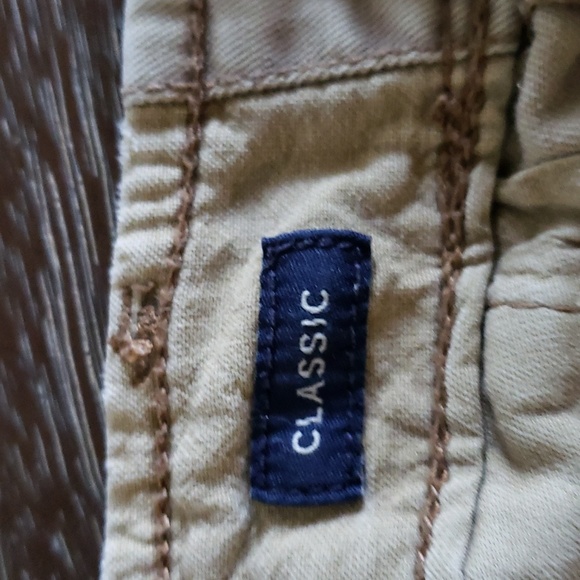 American Eagle Outfitters Khaki Shorts - Picture 6 of 10